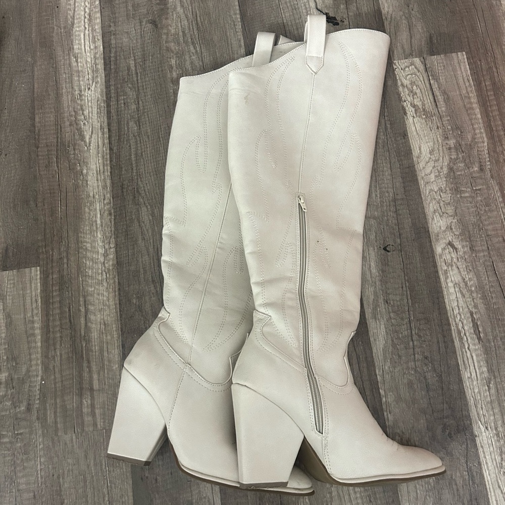 Phenix Cream Heeled Knee-High Boots